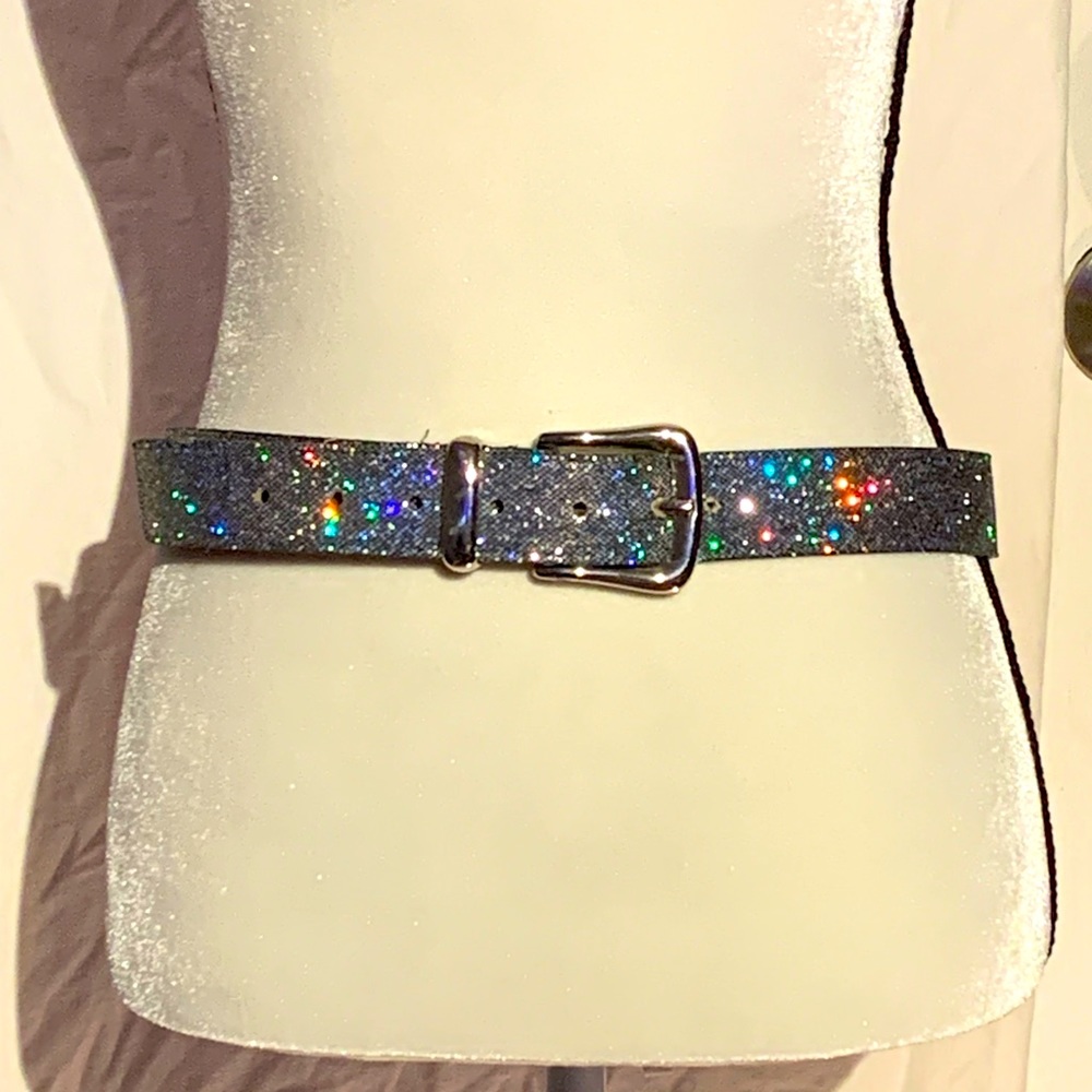 VTG ABSOLUTEL FRESH Sparkle Belt
A25